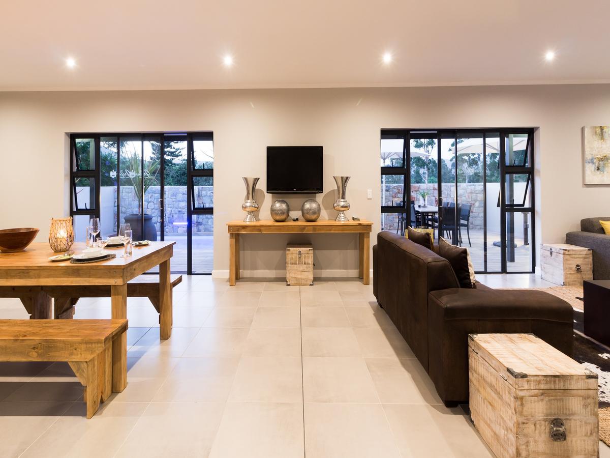 The Greens Guest House นิสนา ภายนอก รูปภาพ